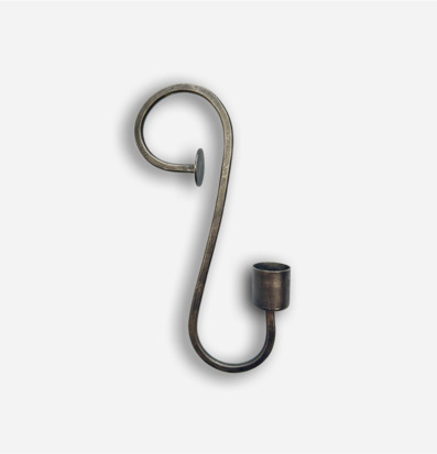 Bild av elegant ljuskrok i antik svart finish