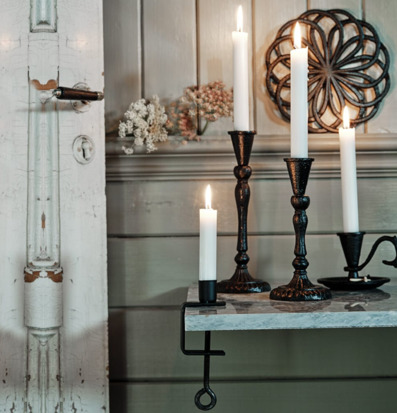 Bild av harmonisk inredning med rustik och modern stil