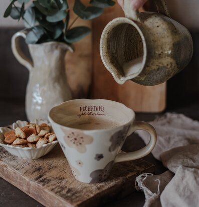 Bild av en harmonisk scen med rustik och hemtrevlig känsla