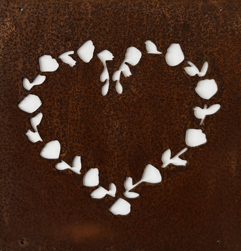 Skylt Hjärta Med Blommor (armeringsnät) Lind Decoration Utomhusskyltar Skyltar för utomhusbruk