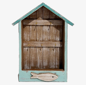 Bild av nyckelskåp i trä med maritimt tema och fiskdekor