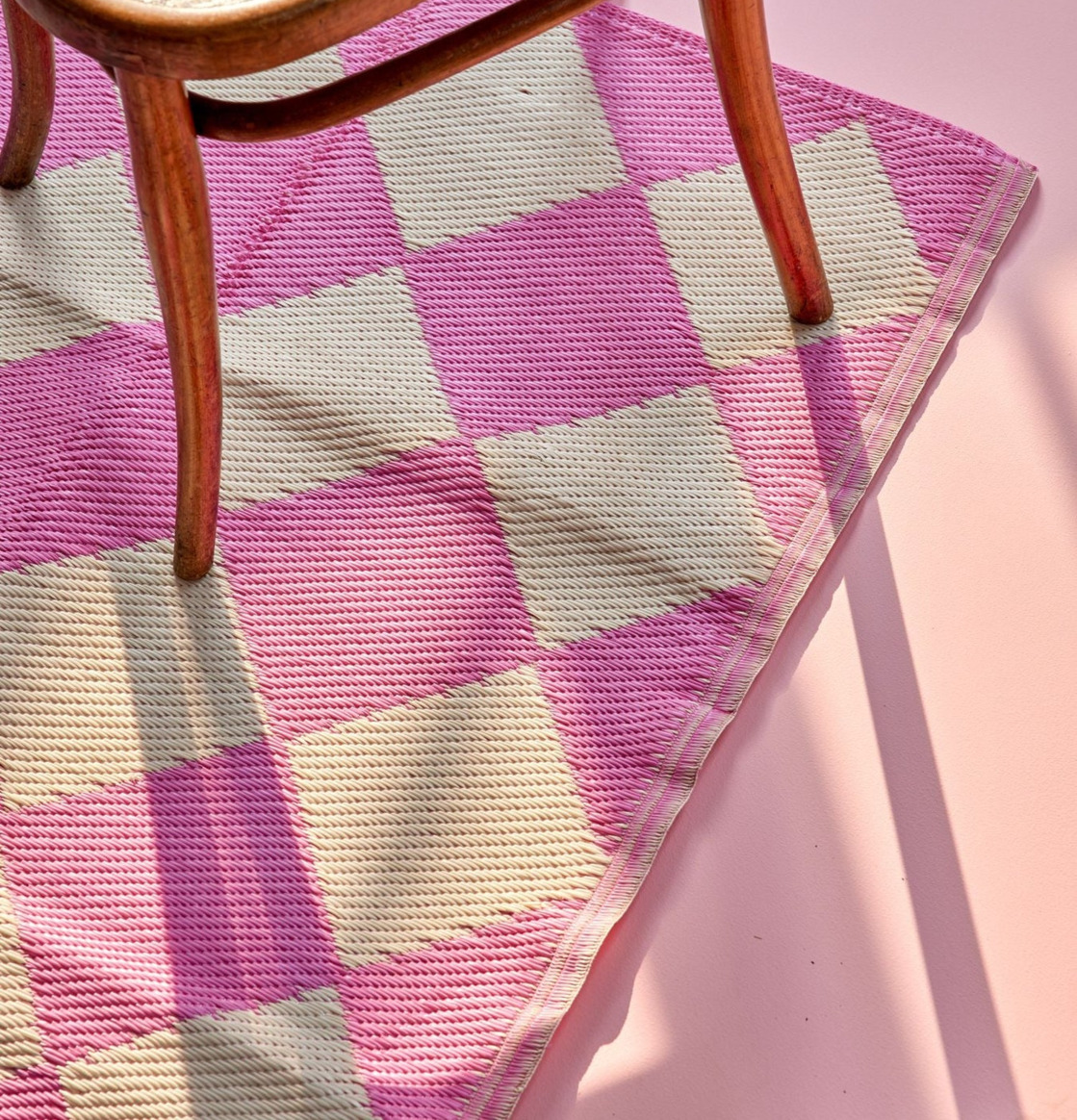 Plastmatta Harlequin Checkers Pink Rice Mattor (ej dörrmatta)