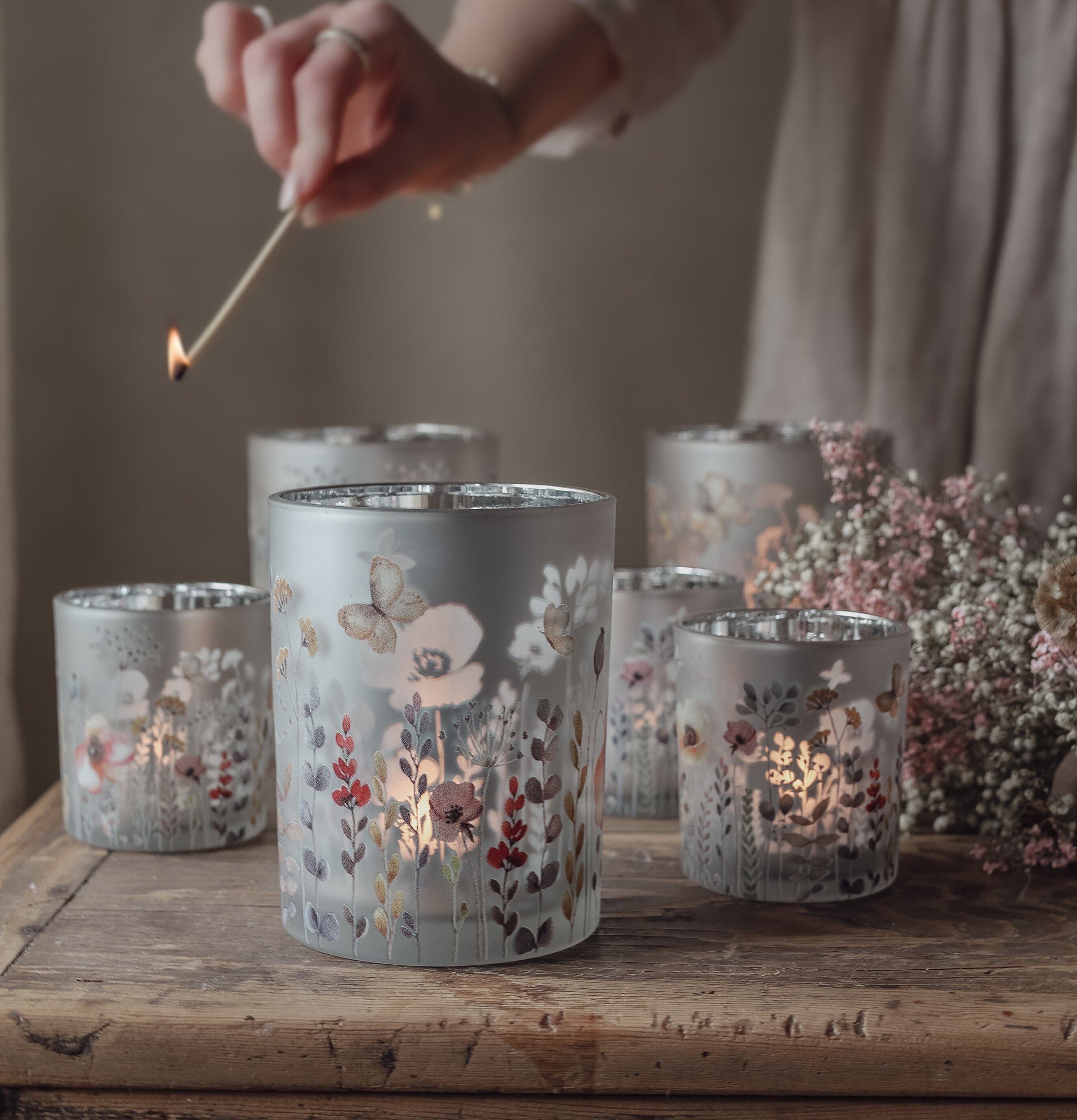 Lykta Summer Breeze 10x12cm Majas Cottage Lyktor Endless Light Ljuslyktor