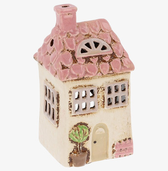 Bild på detaljrik keramiklykta i form av litet garden house