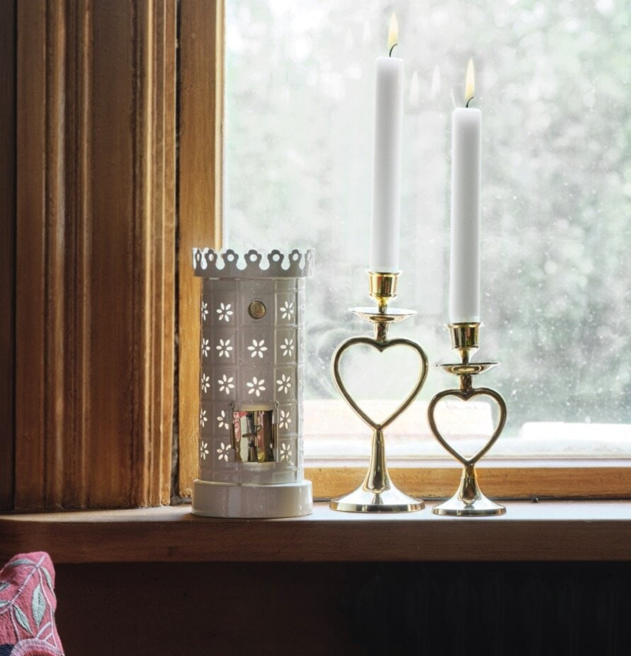 Värmeljushållare Kakelugn Vit Strömshaga Ljusstakar Adventsstakar Ljushållare Ljushyllor Lyktor Endless Light Ljuslyktor