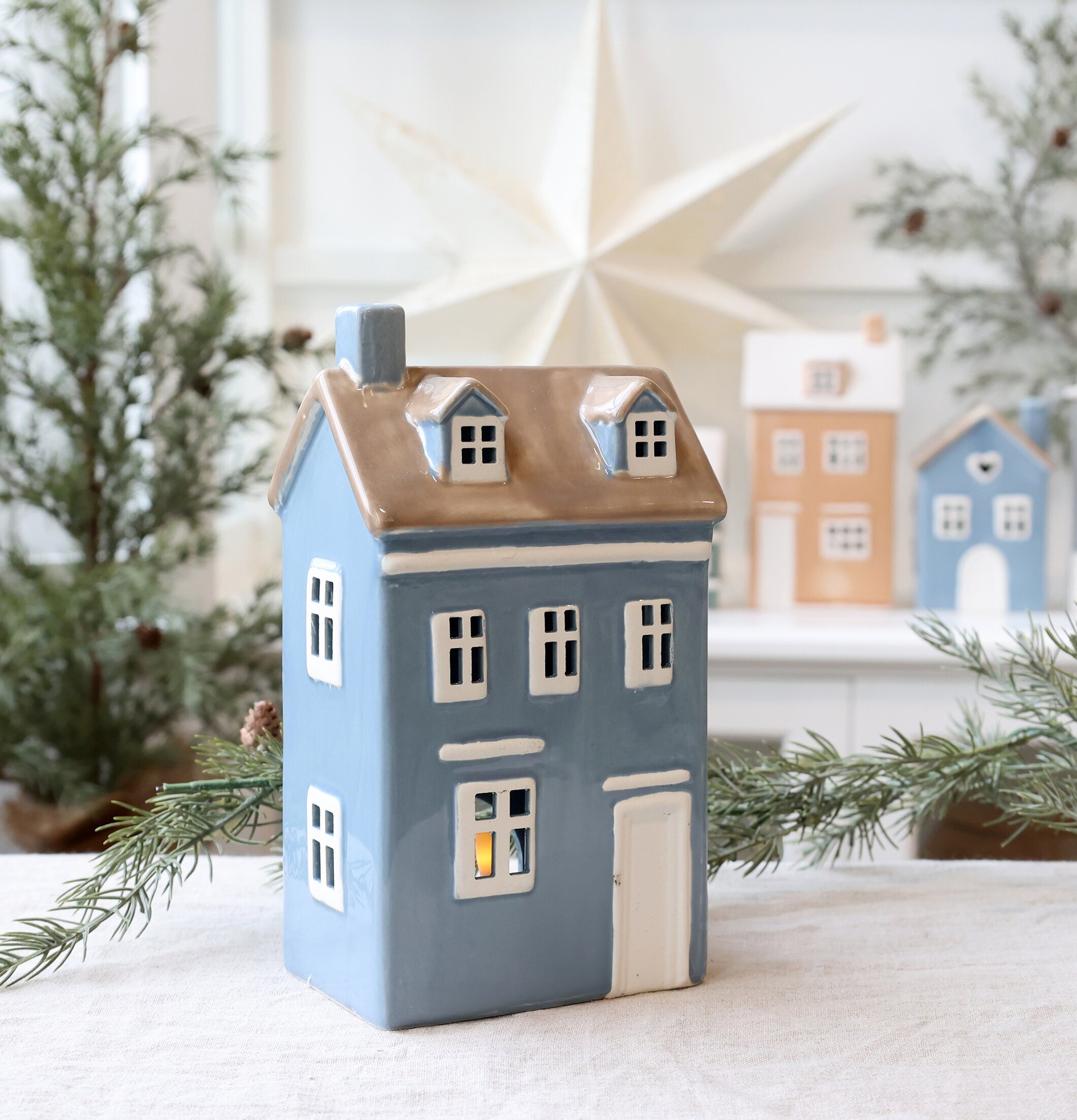 Ljuslykta Hus Chamonix Sky Blue Chic Antique Lyktor Endless Light Ljuslyktor