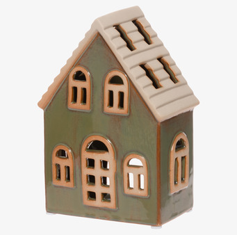 Bild av grön keramik ljuslykta hus med detaljerat snedtak