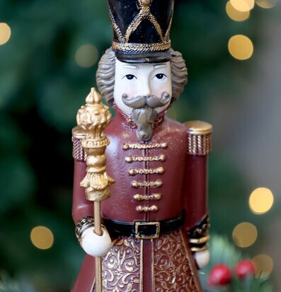 Bild på klassisk nötknäppare speldosa med juldekorationer