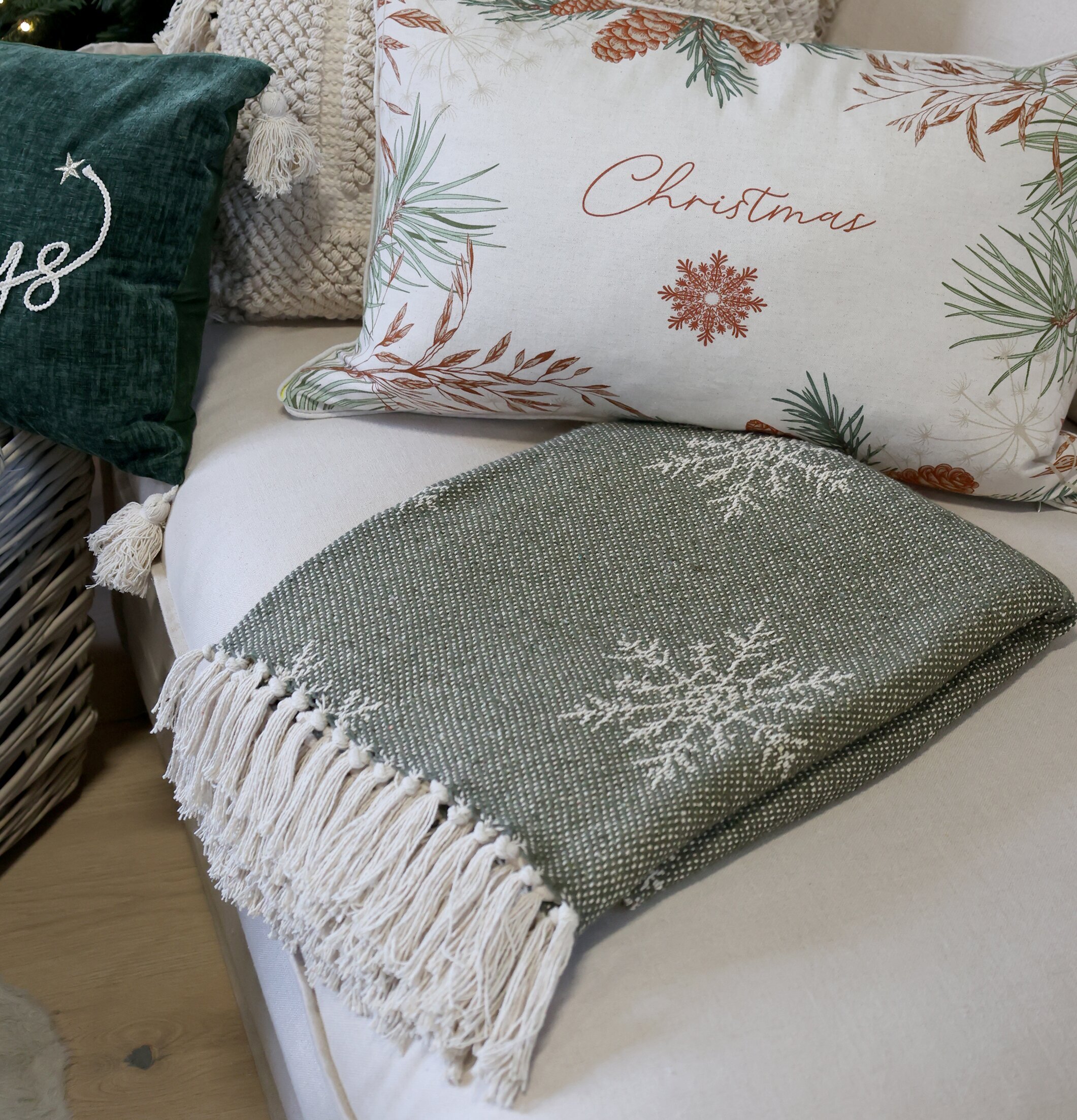 Aix Pläd Olivgrön Chic Antique Täcken, filtar, plädar och överkast Filtar Plädar Överkast