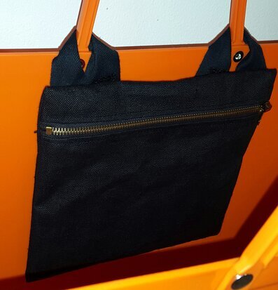 Bild av slitstarkt och funktionellt väsk-tillbehör