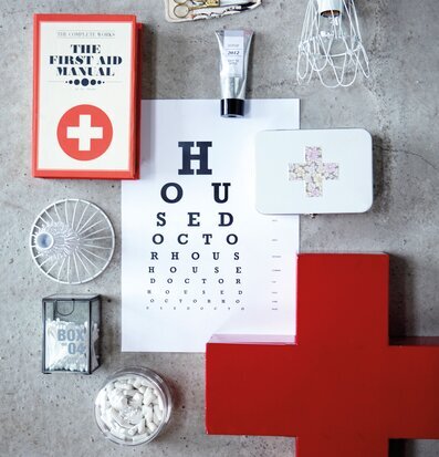 Bild av mångsidigt utbud med medicinskt tema och stil