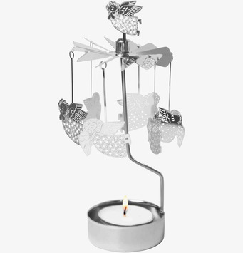 Bild av traditionellt änglaspel med stilrena ängelfigurer