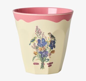 Bild av färgstark melaminmugg med fåglar, blommor och text