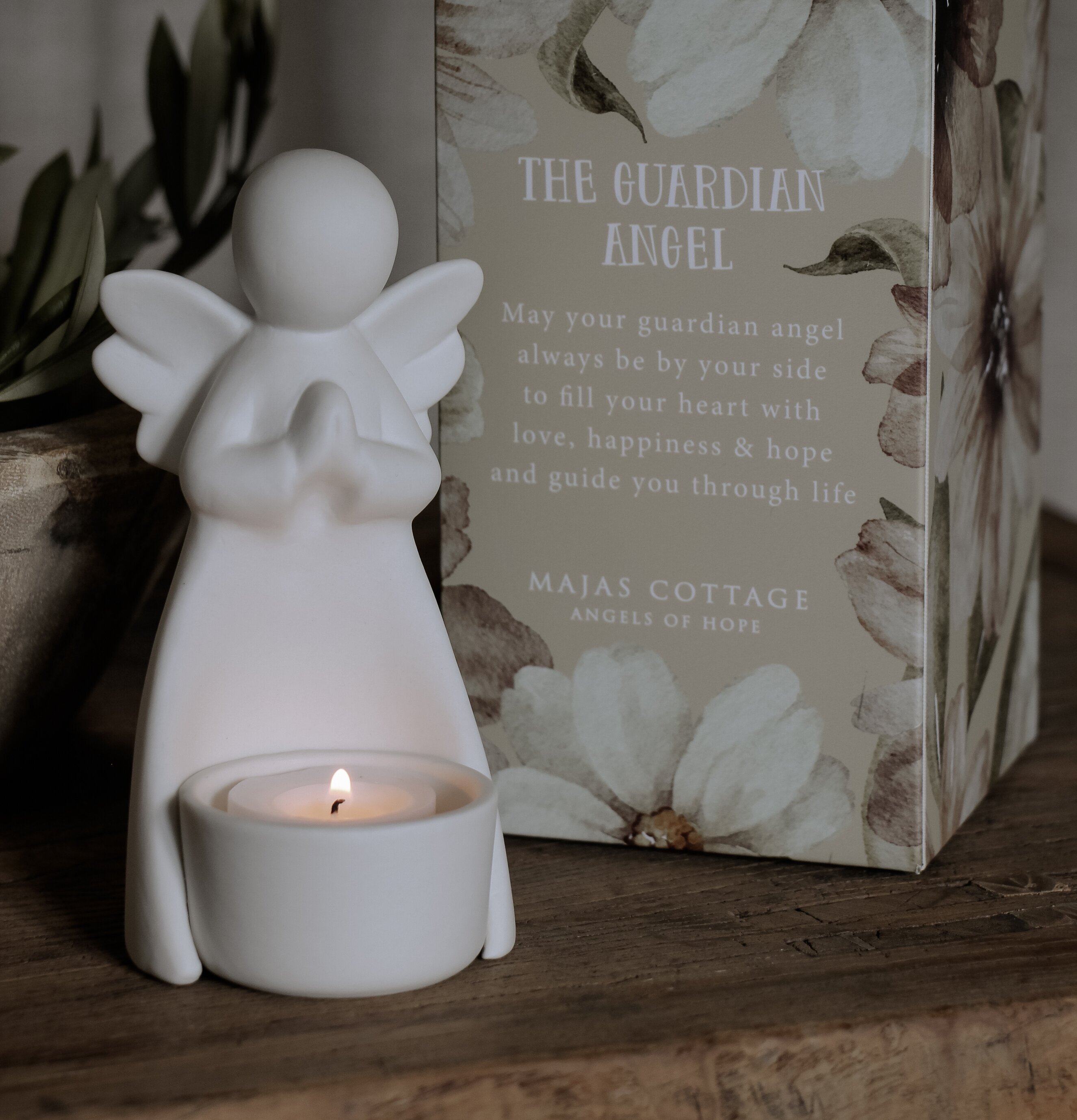 Majas Skyddsängel för värmeljus inkl Gåvobox Cottage Lyktor Endless Light Ljuslyktor