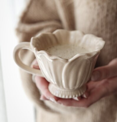 Majas Blomstra Mugg Cottage Muggar/koppar i porslin, keramik, papper eller biologiskt material organiskt ekologiskt Termomuggar utan