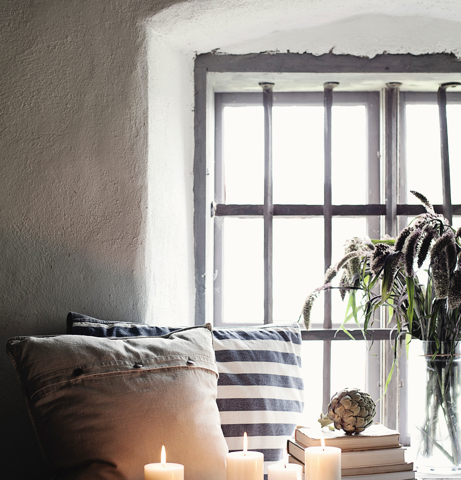 Kuddfodral Med Knappar Beige från Ernst i hemtrevlig miljö