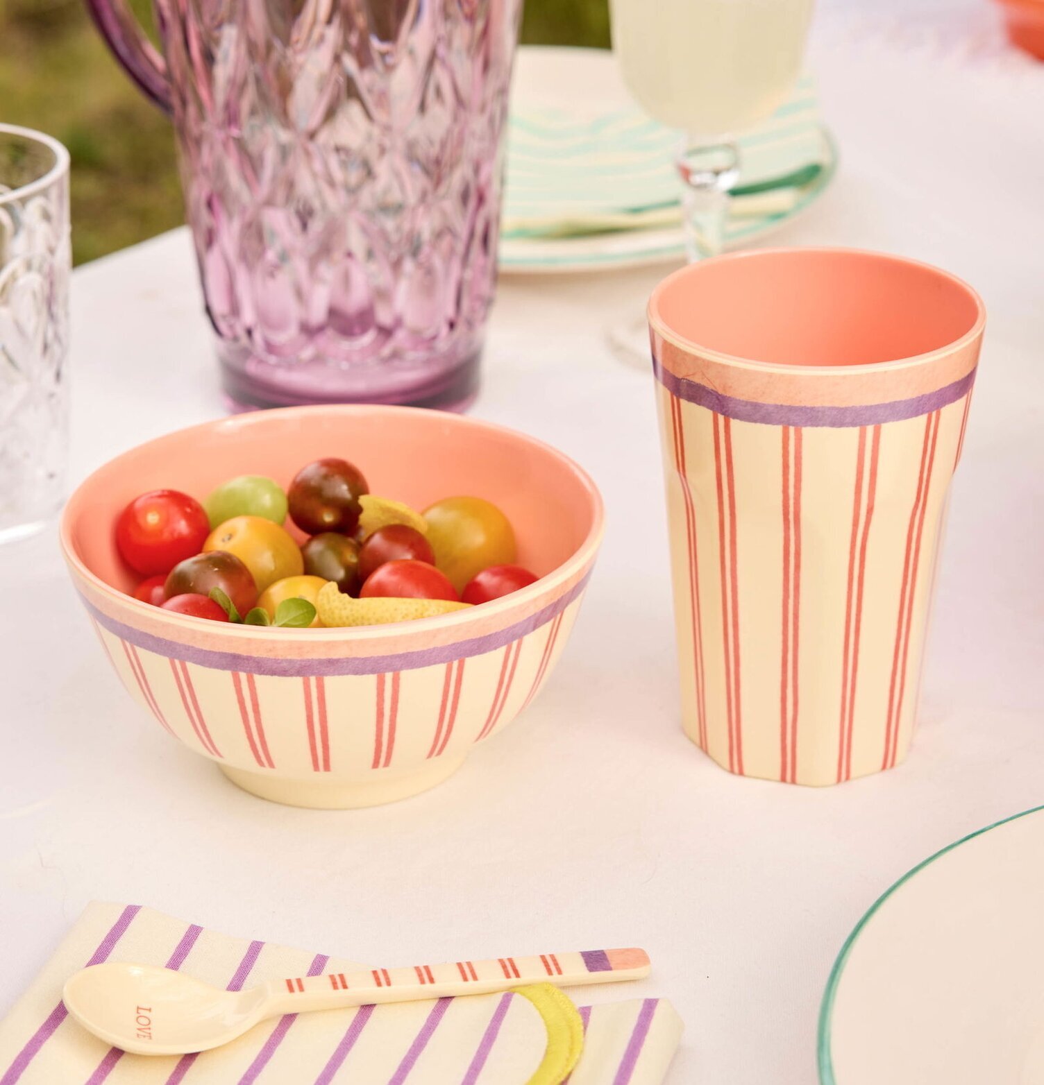 Mugg Latte Stripey Love Print Rice Melaminmuggar Lattemuggar i melamin Melaminkoppar