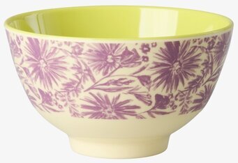 Foto: Liten skål krämvit med lila blommor, lime insida