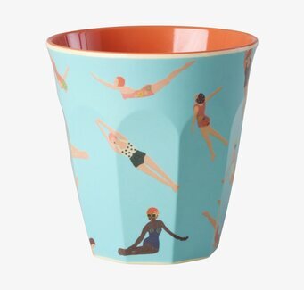 Foto: Turkos melaminmugg med retro badmotiv print