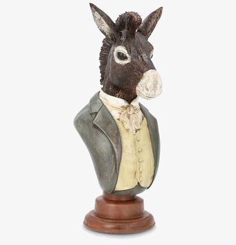 Foto: Dekorativ byst med åsnehuvud på vit bakgrund