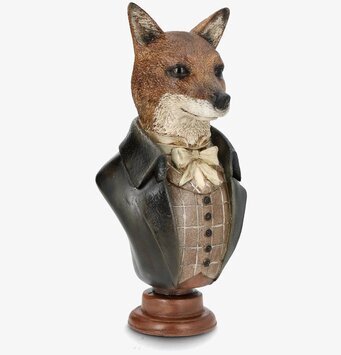 Foto: Dekorativ rävbyst på brun sockel, vit bakgrund