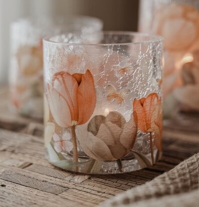 Foto: Krackelerad glaslykta med tulpanmönster 8x8cm