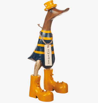 Foto på dekorationsanka i randig tröja och stövlar