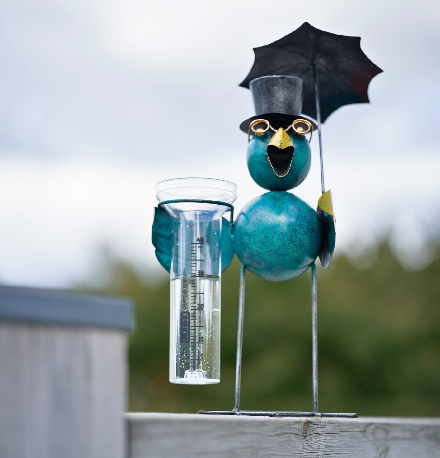 Regnmätare Stående Fågel Hamrad Plåt Different Design