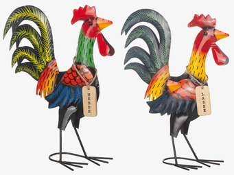 Foto: Två färgstarka tuppar i hamrad plåt 30cm