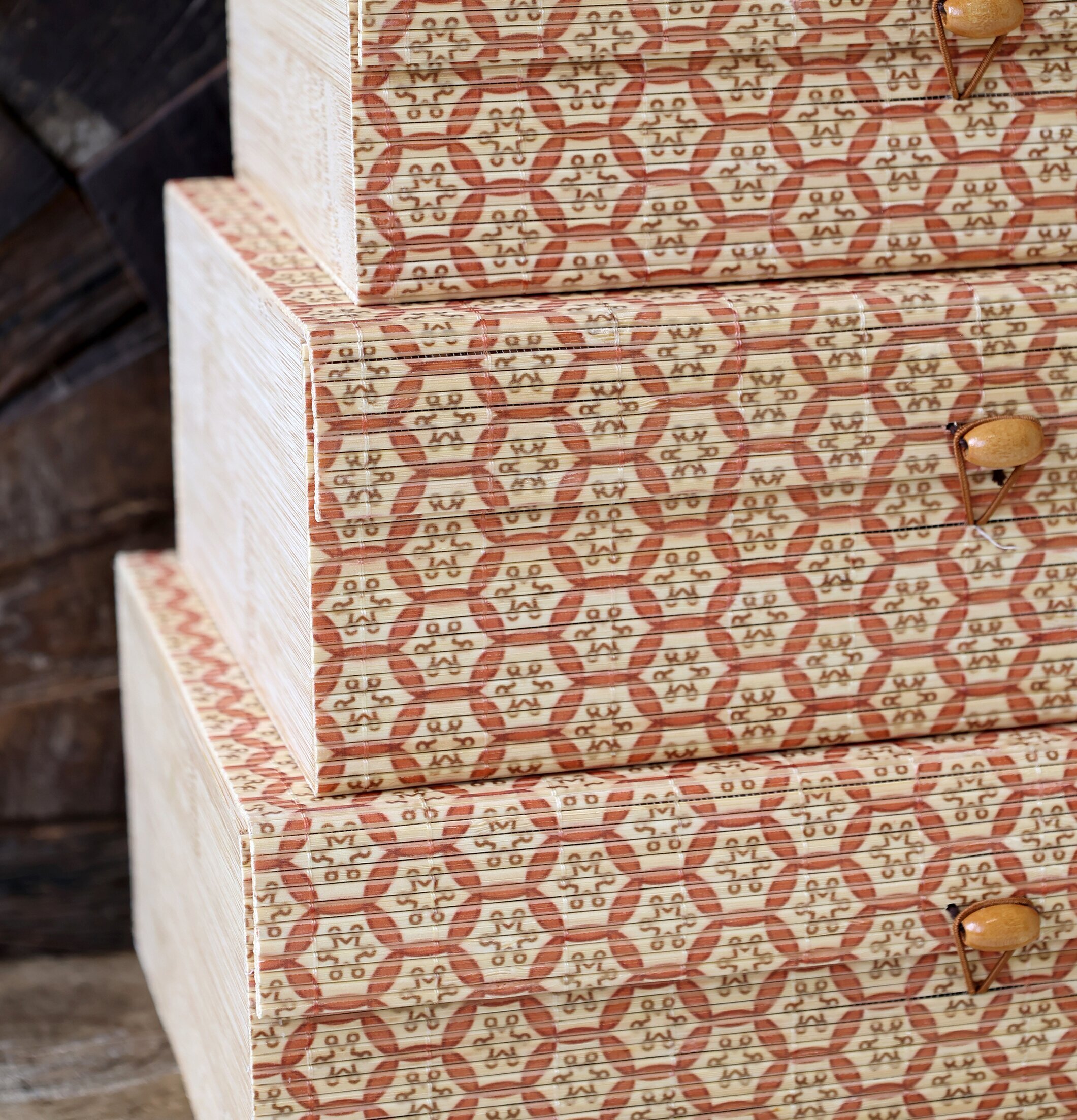 Amilly Förvaringsask Set/3 Coral Blush Chic Antique Förvaringslådor och korgar Boxar Förvaringsboxar Porslinsboxar Trälådor Smyckesboxar i