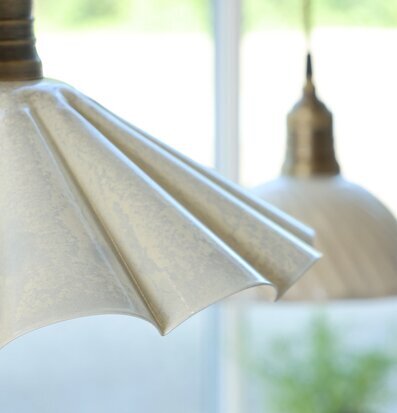 Taklampa Lunel Creme Chic Antique Lampor Taklampor Golvlampor Bordslampor LED-lampor Ledlampor Fönsterlampor Ljusslingor för dekoration