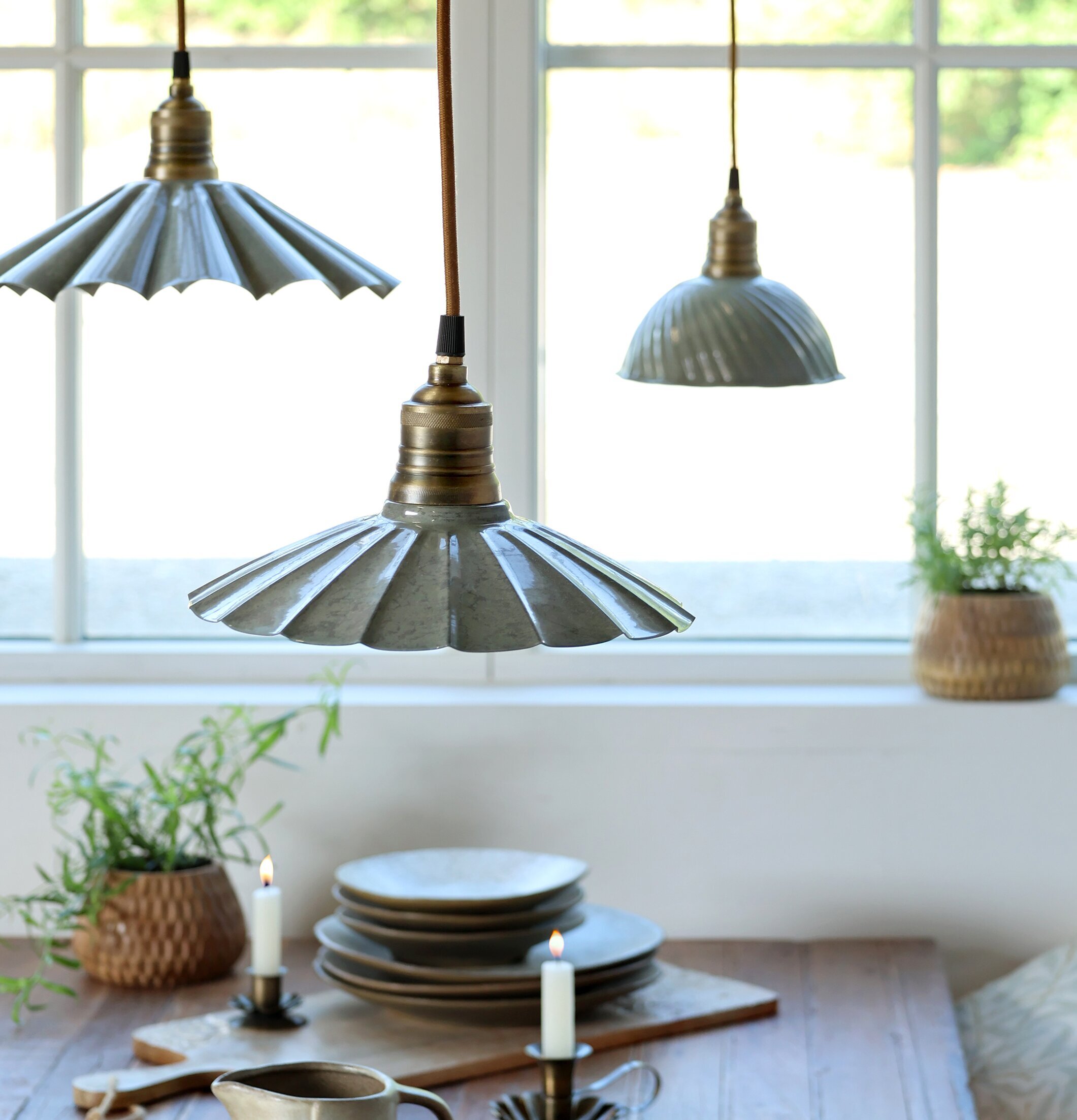 Taklampa Lunel Opal Chic Antique Lampor Taklampor Golvlampor Bordslampor LED-lampor Ledlampor Fönsterlampor Ljusslingor för dekoration