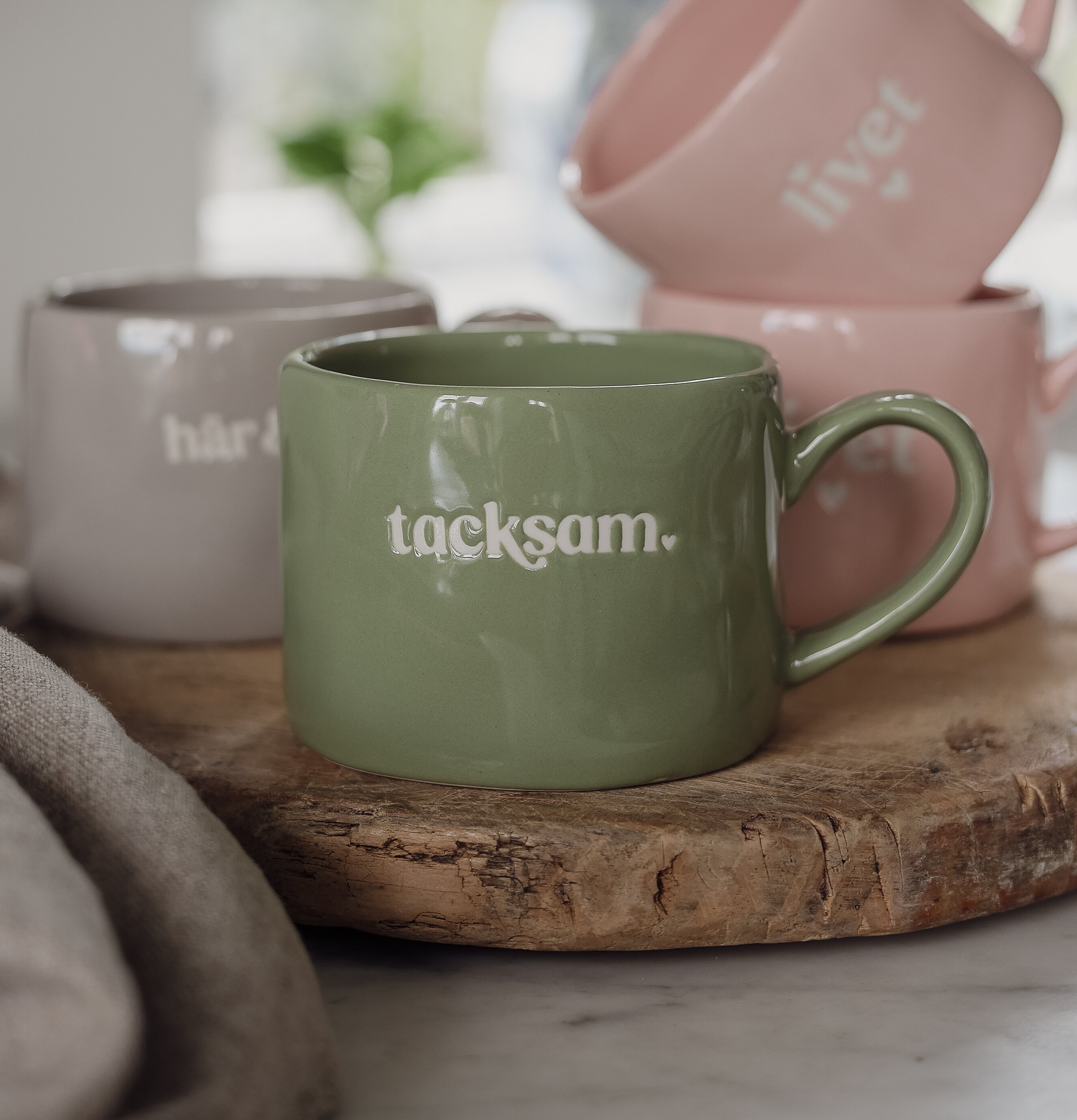 Mugg Tacksam - Majas Cottage Muggar/koppar i porslin, keramik, papper eller biologiskt material organiskt ekologiskt Termomuggar