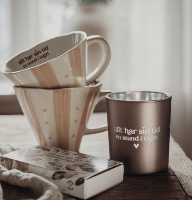 Mugg - Allt har sin tid, en stund i taget Majas Cottage Muggar/koppar porslin, keramik, papper