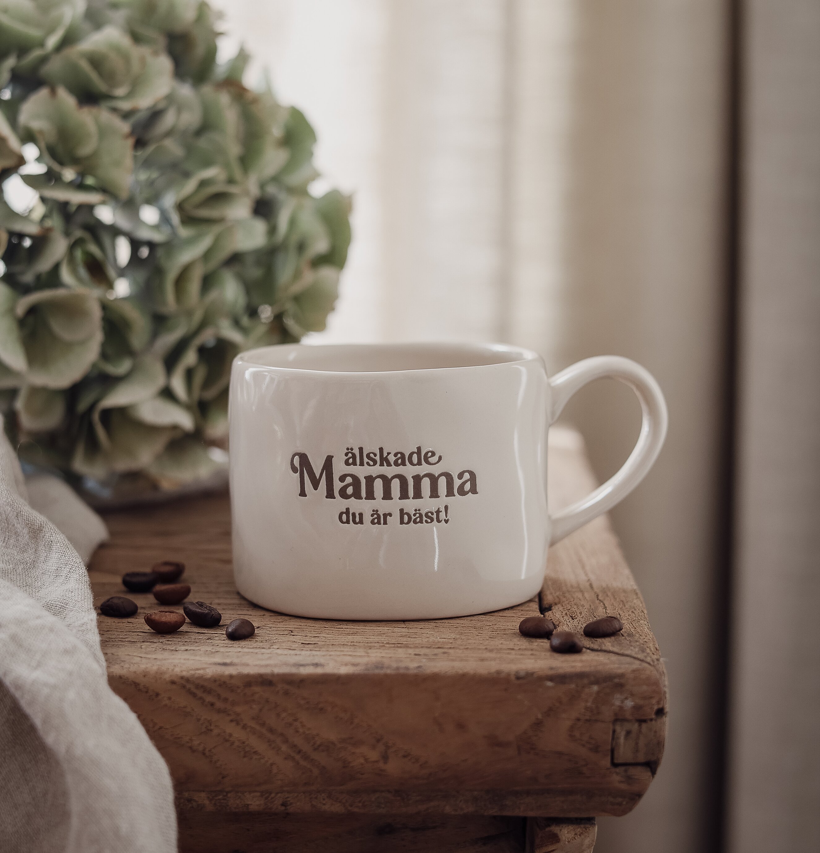 Mugg - Älskade Mamma Majas Cottage Muggar/koppar i porslin, keramik, papper eller biologiskt material organiskt ekologiskt