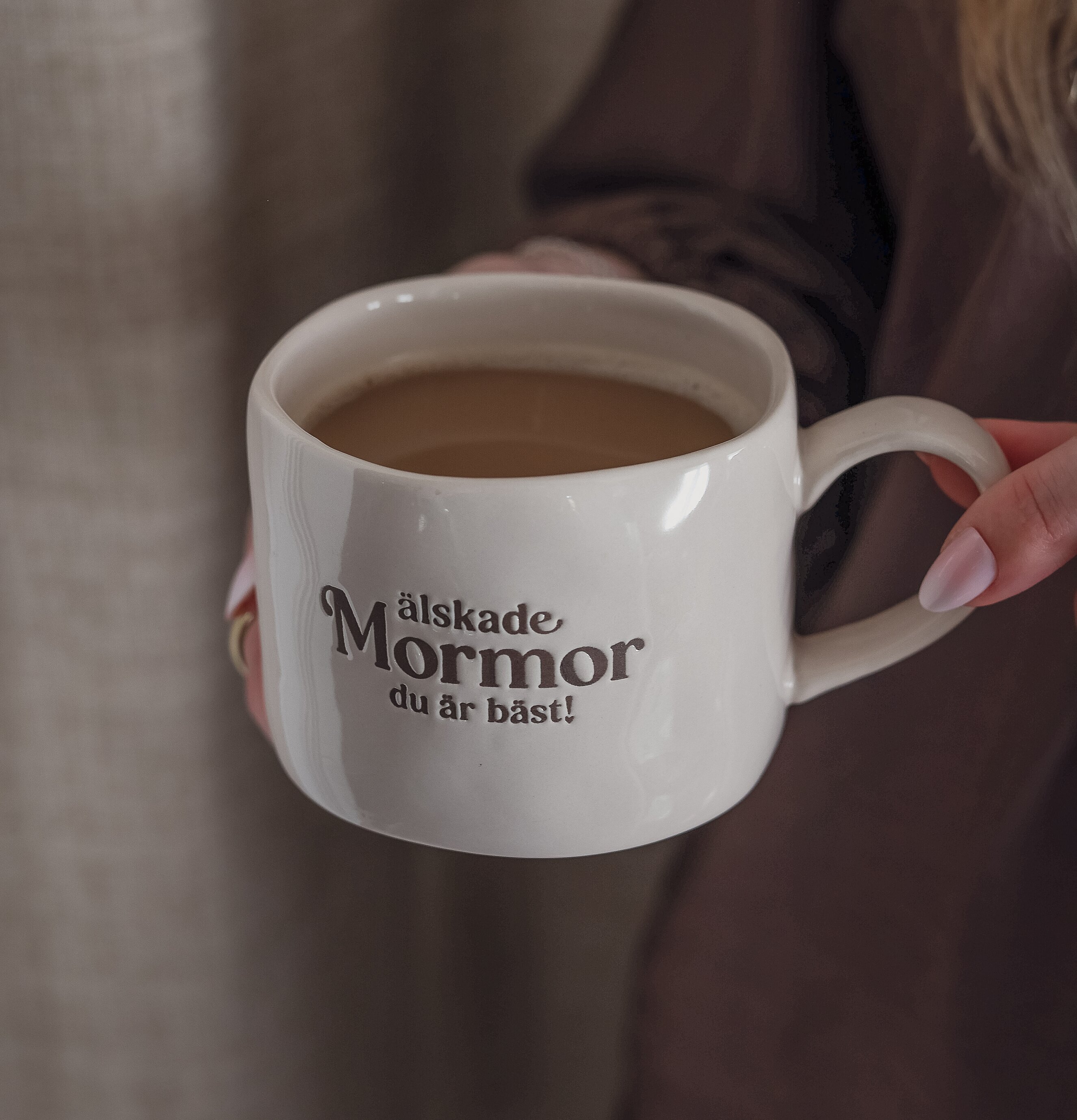 Mugg - Älskade Mormor Majas Cottage Muggar/koppar i porslin, keramik, papper eller biologiskt material organiskt ekologiskt