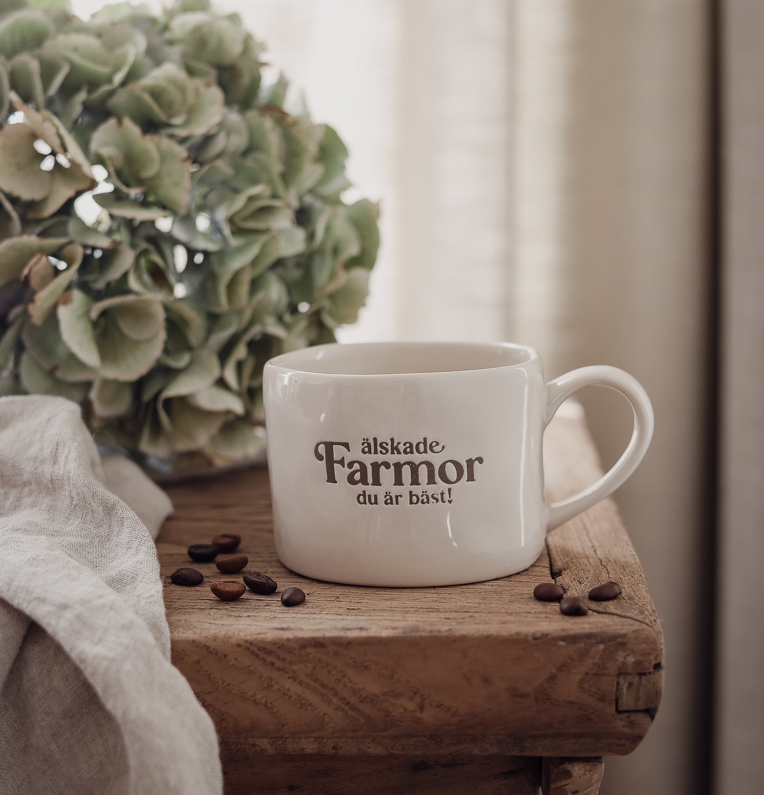 Mugg - Älskade Farmor Majas Cottage Muggar/koppar i porslin, keramik, papper eller biologiskt material organiskt ekologiskt