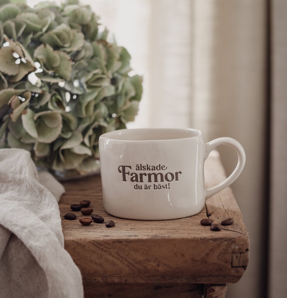 Mugg - Älskade Farmor Majas Cottage Muggar/koppar i porslin, keramik, papper eller biologiskt material organiskt ekologiskt