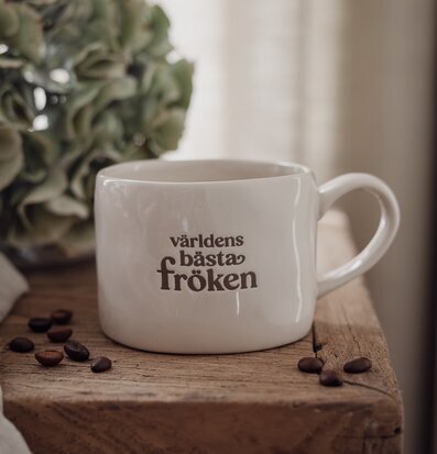 Mugg - Världens bästa Fröken Majas Cottage Muggar/koppar i porslin, keramik, papper eller biologiskt material organiskt