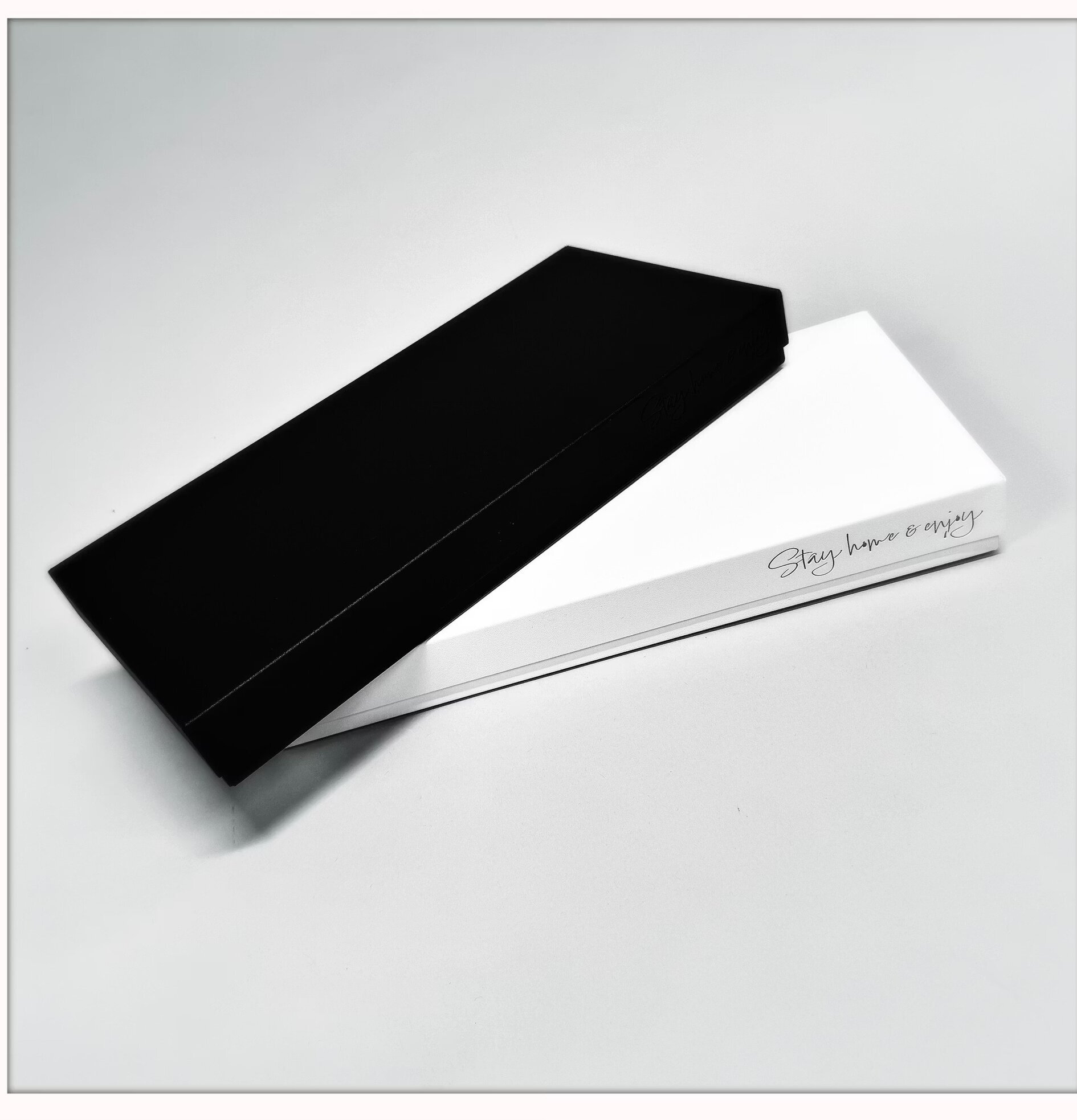 #ÄlskaPlåt Kylplatta Vit Svart Älskaplåt Övrig prydnad/dekoration för inredning innemiljö utemiljö