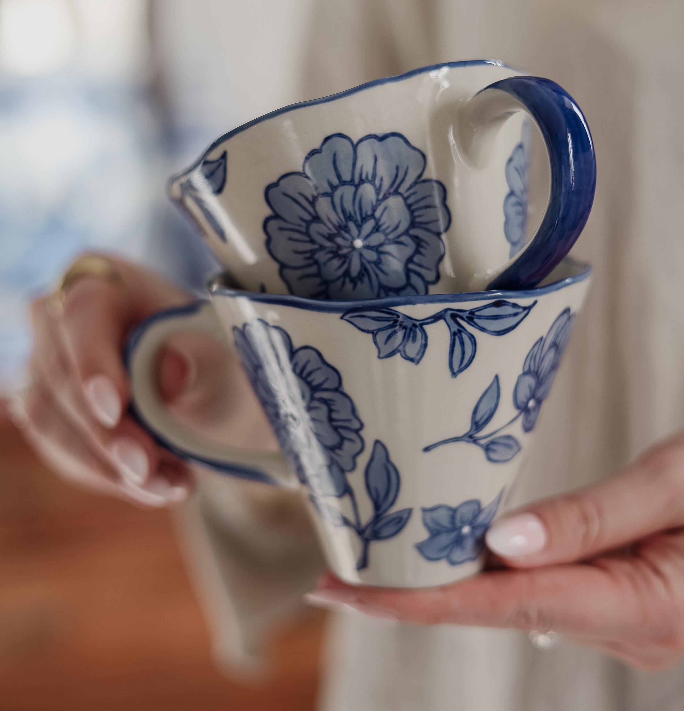 Mugg Florea - Majas Cottage Muggar/koppar i porslin, keramik, papper eller biologiskt material organiskt ekologiskt Termomuggar