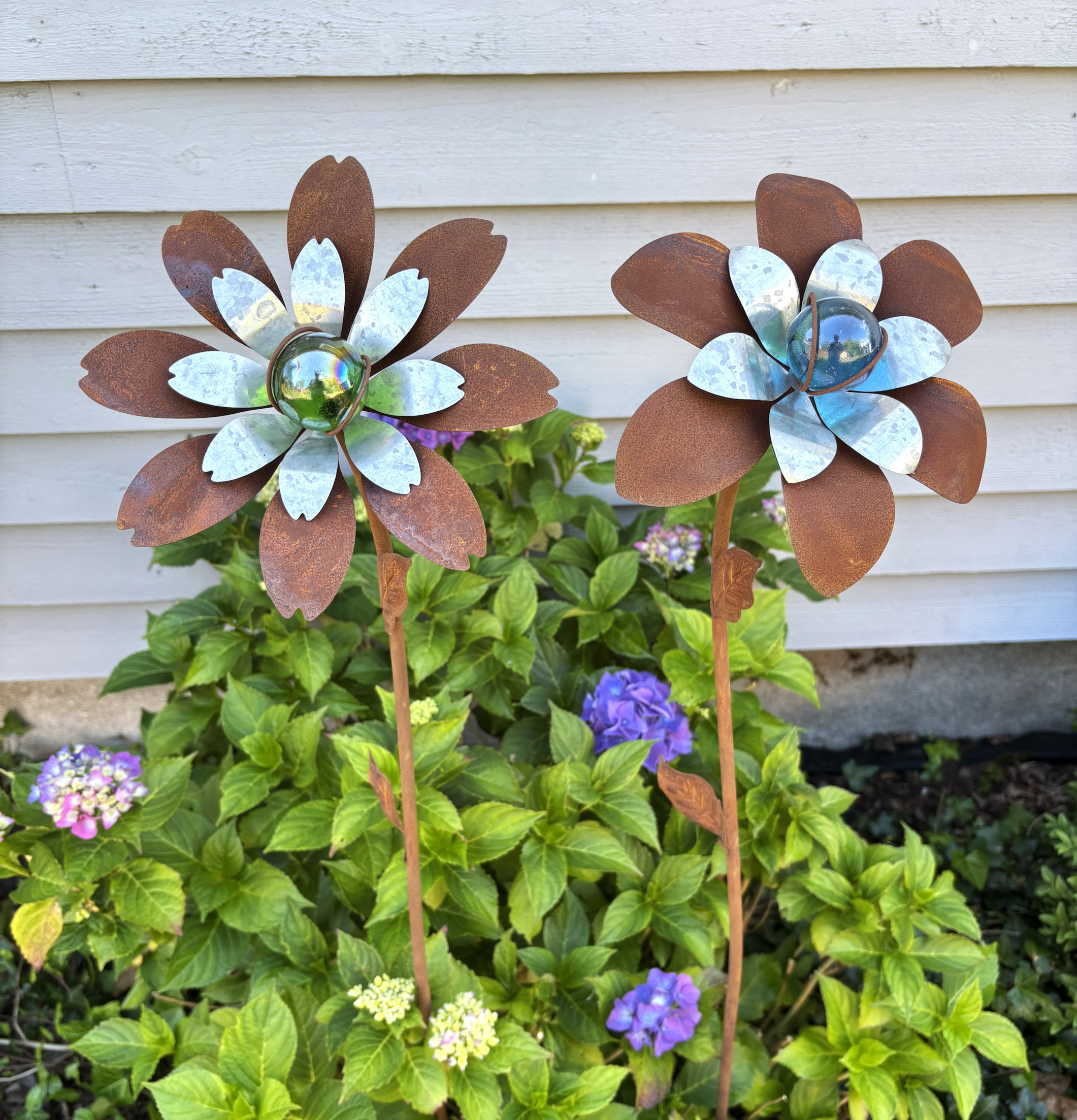 Blomma Rost/Zink Med Glaskula Lind Decoration Övrig prydnad/dekoration för inredning utemiljö