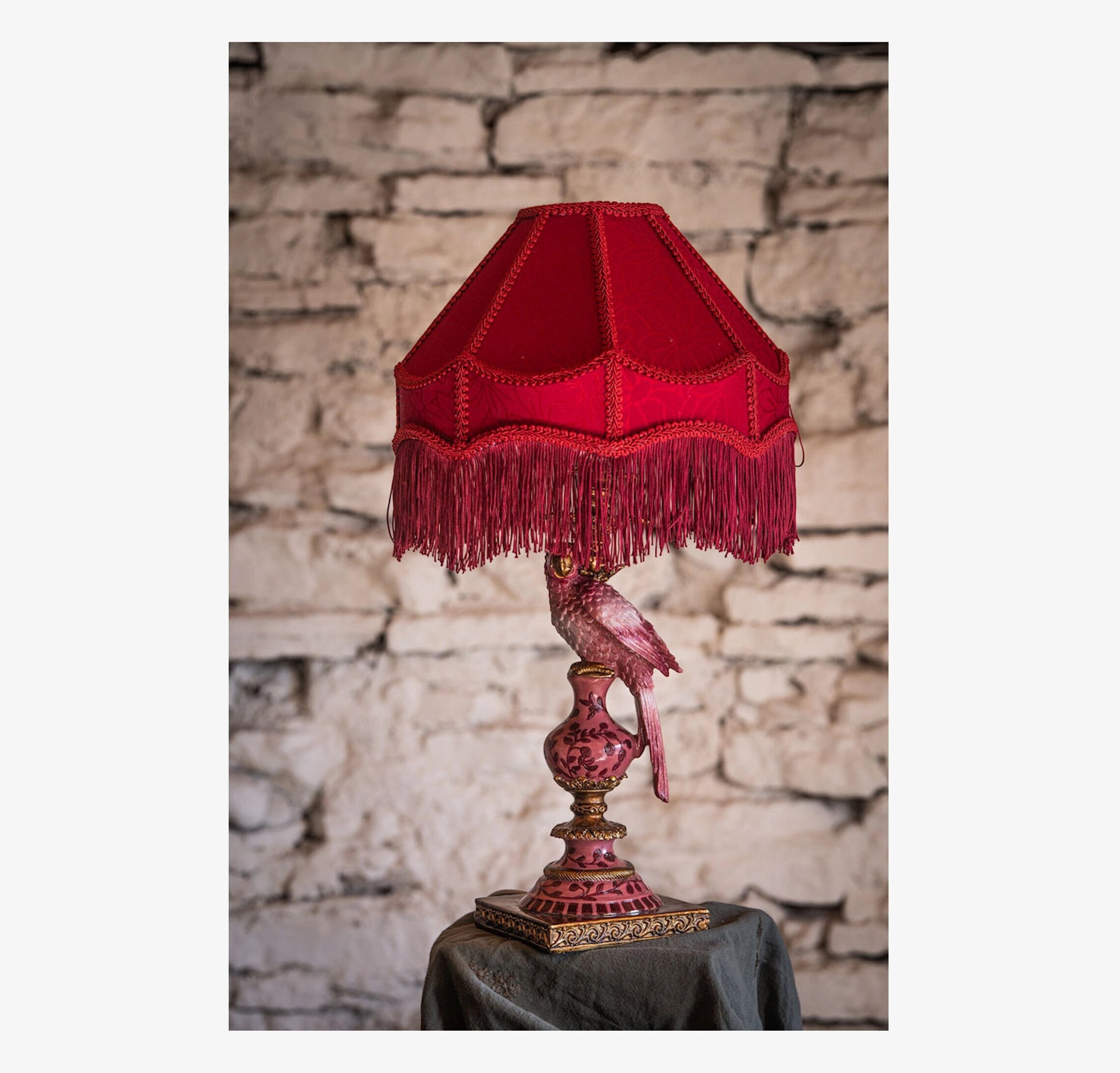Lampfot Papegoja Plommonröd A Lot Decoration Lampor Taklampor Golvlampor Bordslampor LED-lampor Ledlampor Fönsterlampor Ljusslingor för dekoration