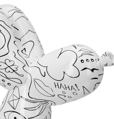Foto: Vit ballonghund med line art och texten HAHA!