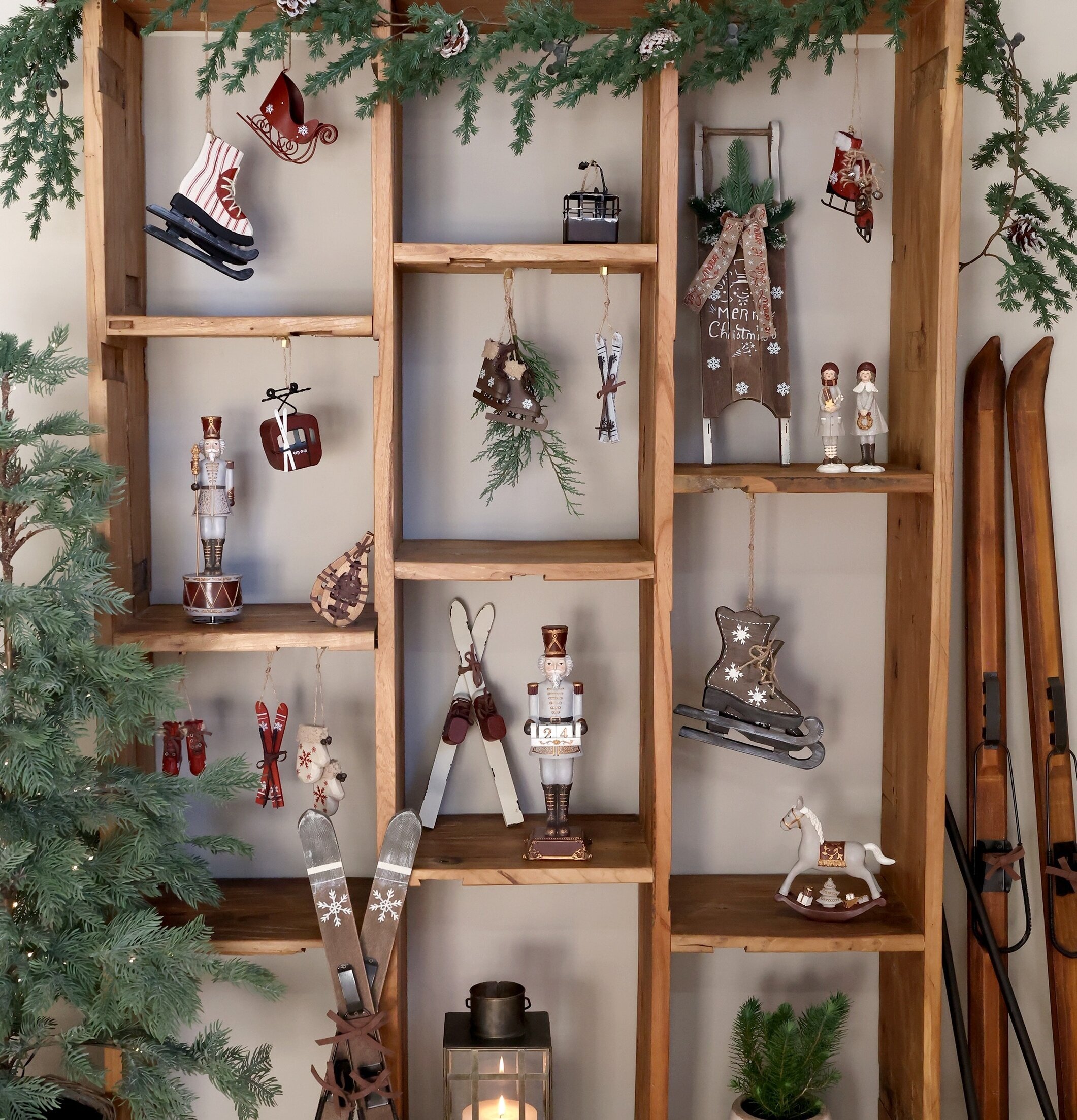 Nötknäppare med Kalender Fransk Grå 31,5 cm Chic Antique Övrig prydnad/dekoration för inredning innemiljö