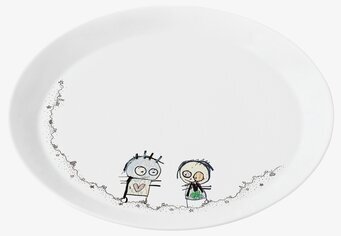 Bild av oval lunchassiett med lekfull design och figurer