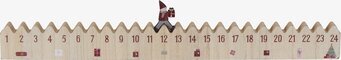 Foto: Träjulkalender 1-24 med tomte och julklapp