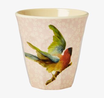 Bild av färgsprakande fågelmugg med livfull design