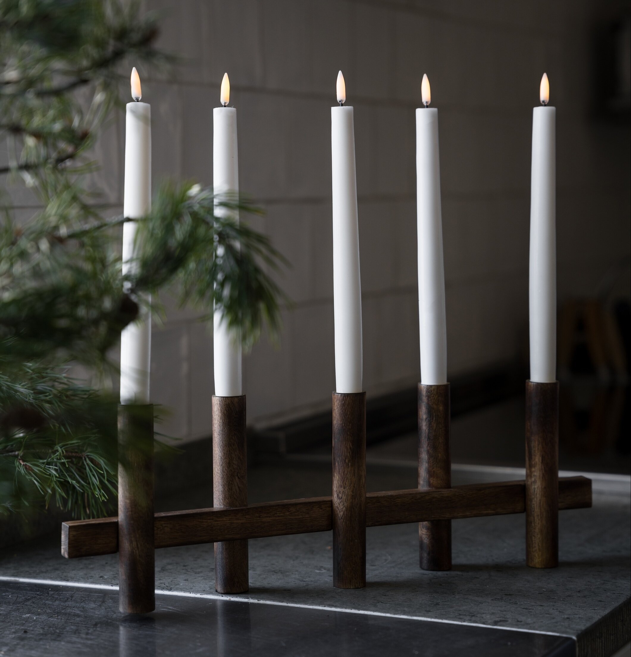 Adventsljusstake 5 Ljus Mörkt Trä Ernst Ljusstakar Adventsstakar Ljushållare Ljushyllor