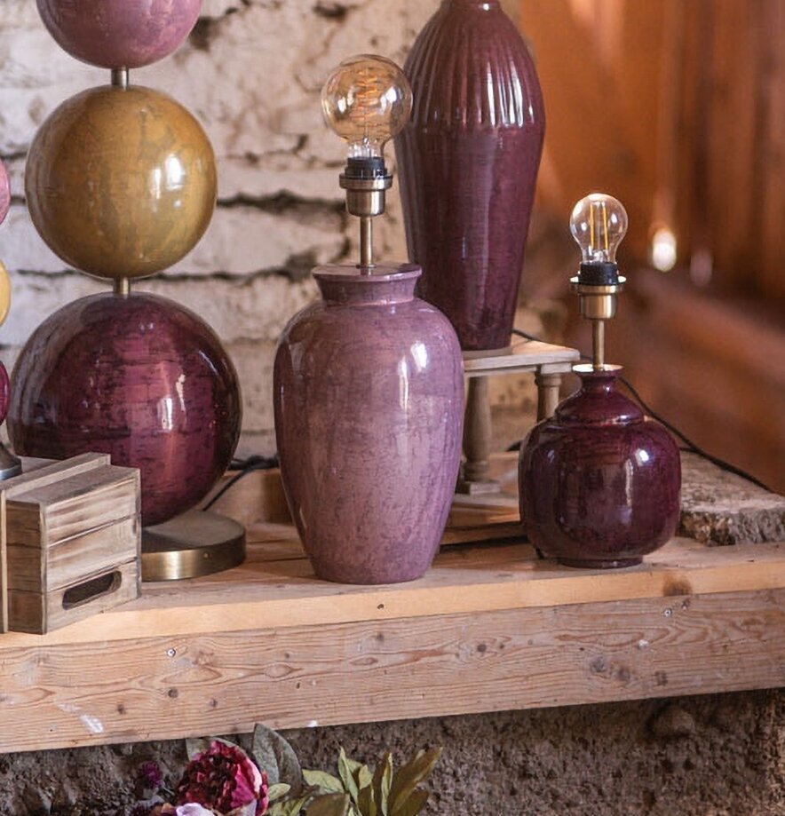 Lampfot Lionel Rosa Lillian Wine A Lot Decoration Lampor Taklampor Golvlampor Bordslampor LED-lampor Ledlampor Fönsterlampor Ljusslingor